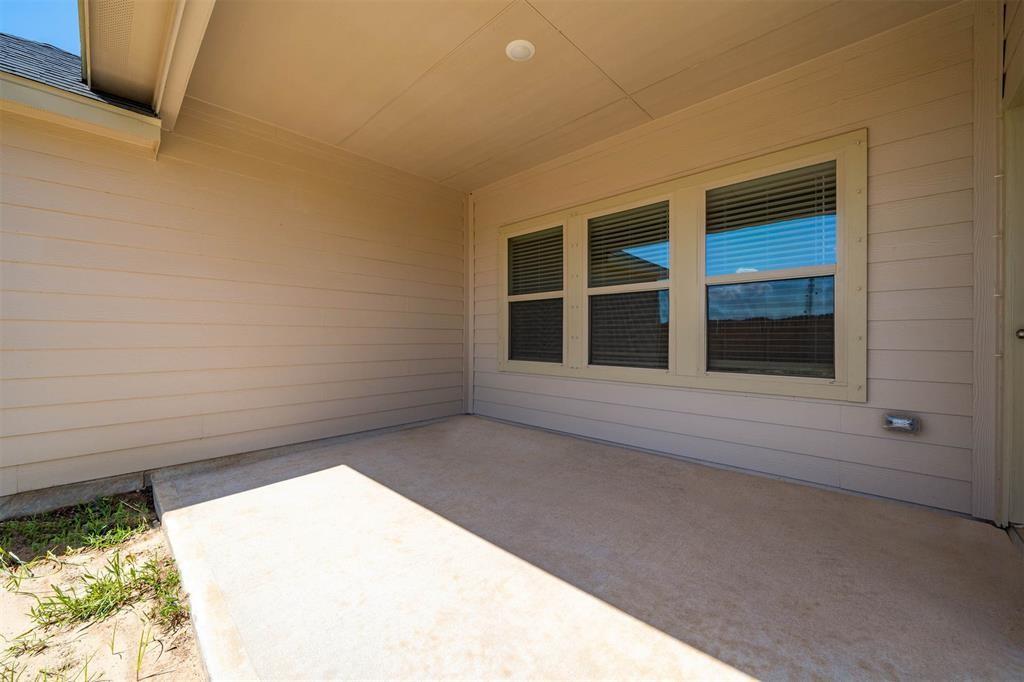 2131 Sanders Brook Drive, Baytown, Texas image 21