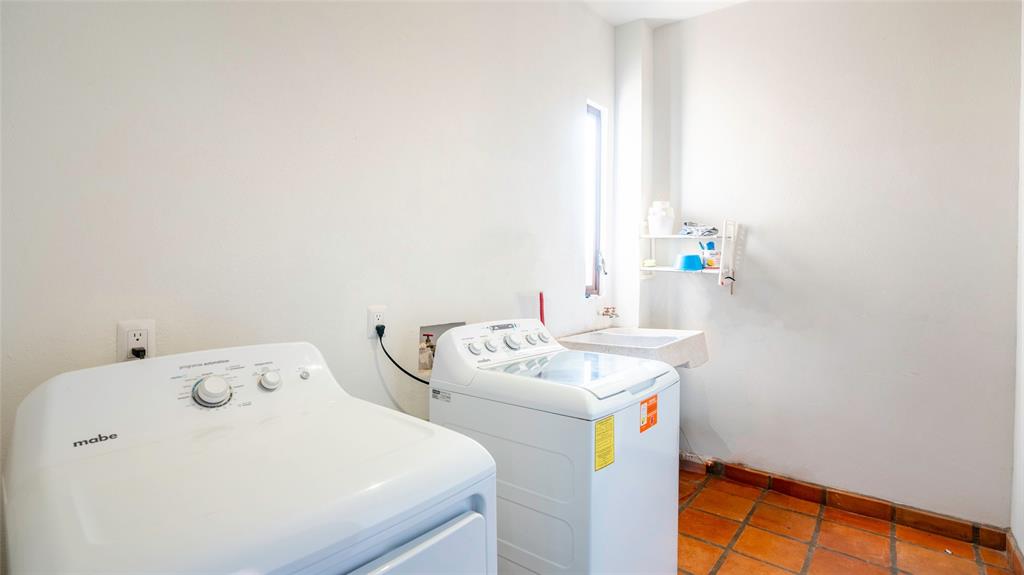 Mexico, 3 Bedrooms Bedrooms, ,4 BathroomsBathrooms,Residential,Active,51554