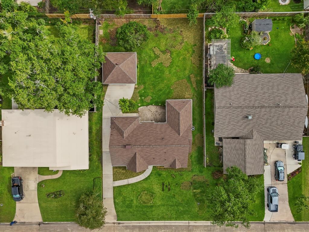 110 Harborcrest Drive