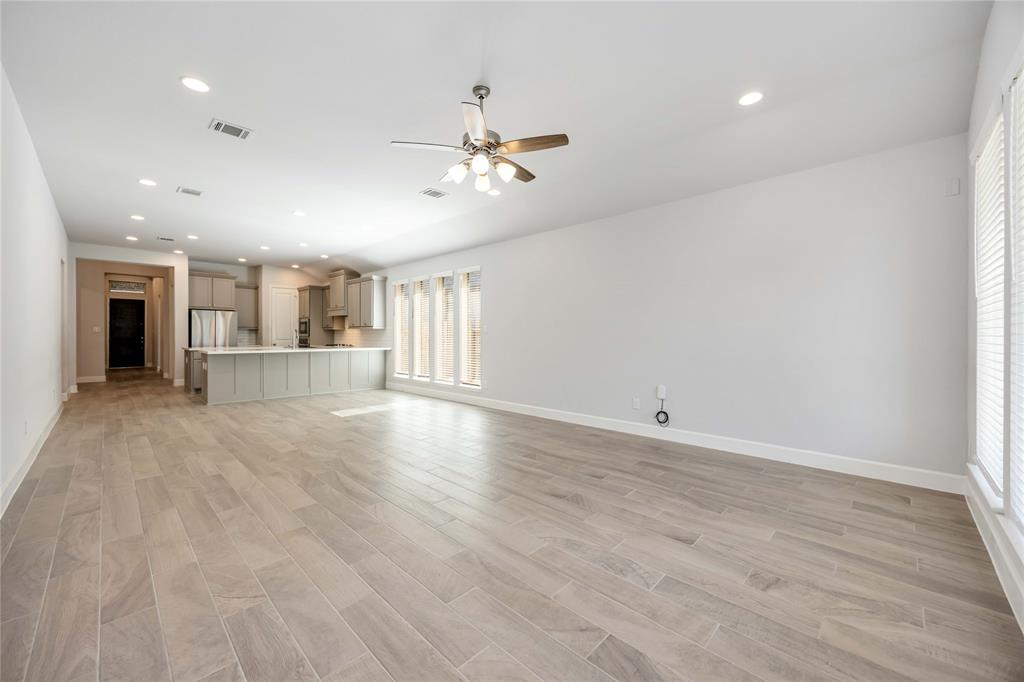15711 Autumn Sun Court, Conroe, Texas image 12