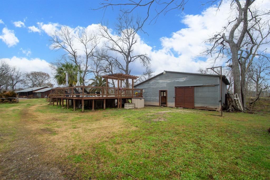 10734 Cr-31, Angleton, Texas image 36