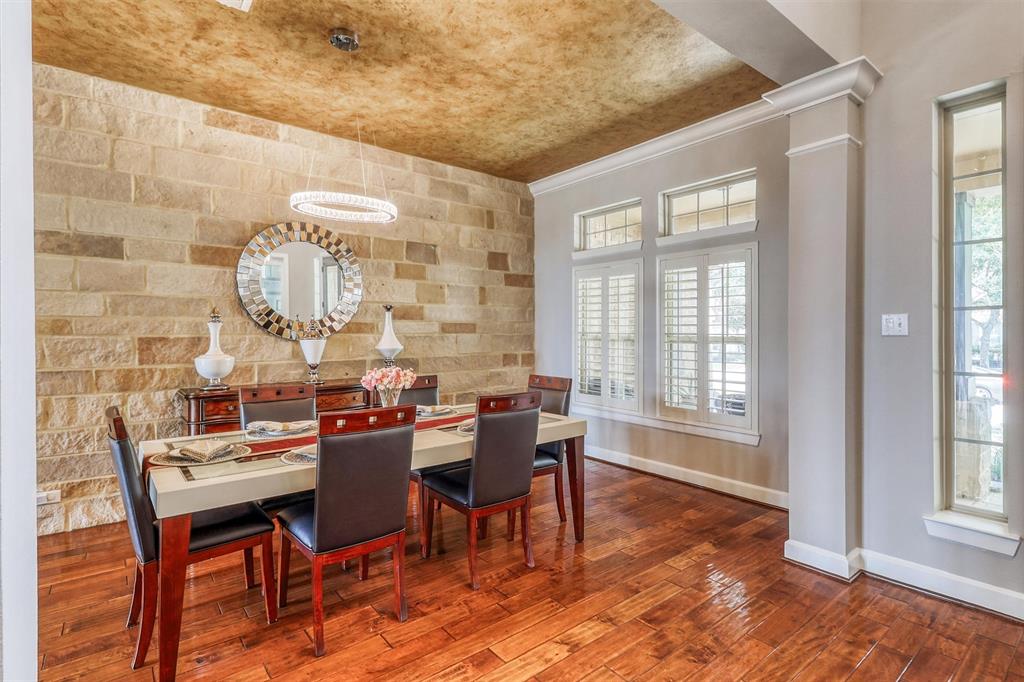 10119 Winding Glen Drive