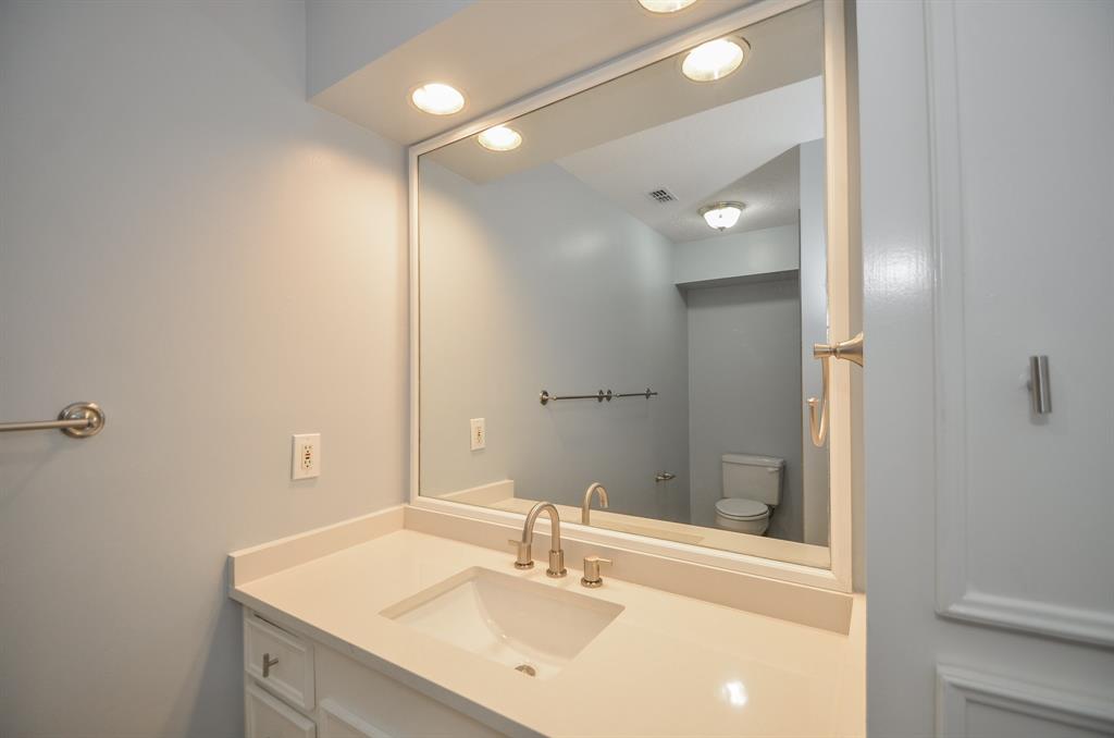 2702 Quail Creek Drive, Missouri City, Texas image 28