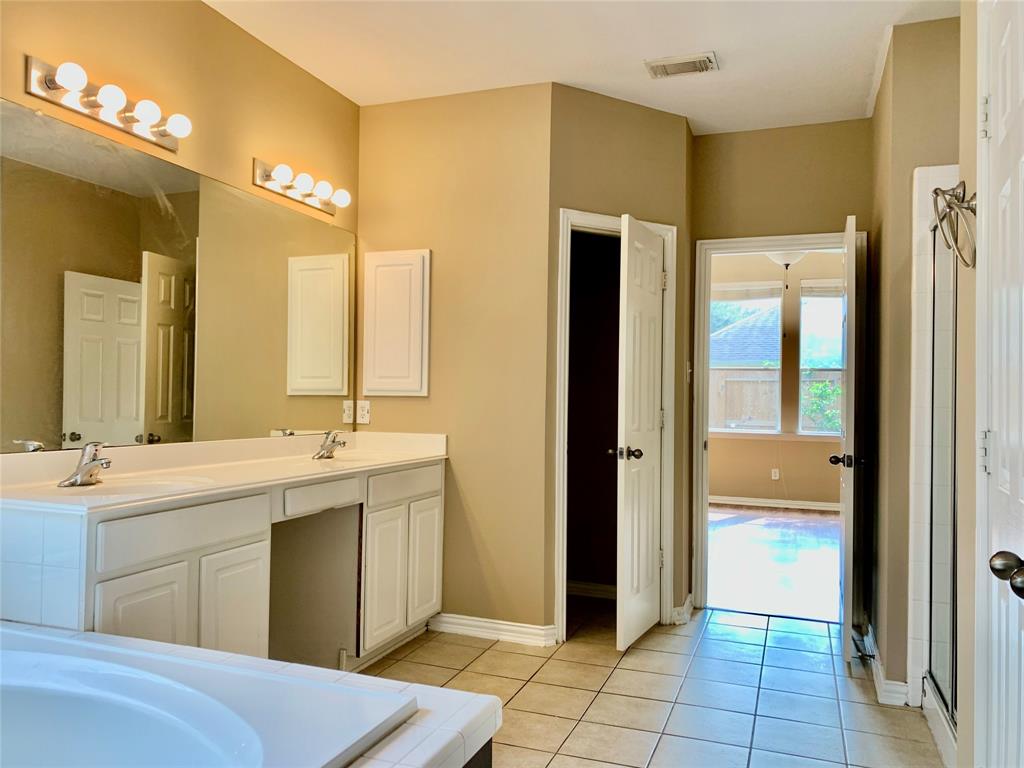 6810 Casey Court, Pearland, Texas image 32