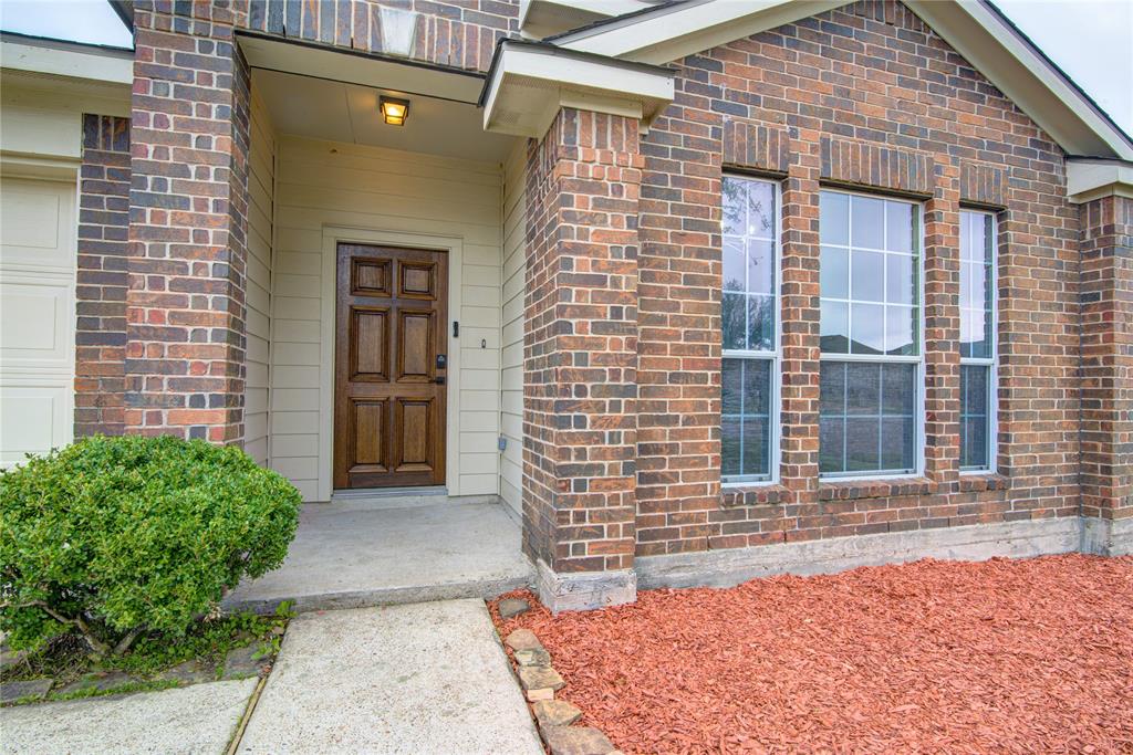 852 Grassy Knoll Trail, La Marque, Texas image 3