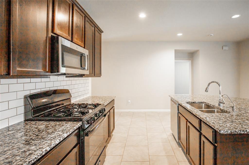3518 Windham Way, Katy, Texas image 7