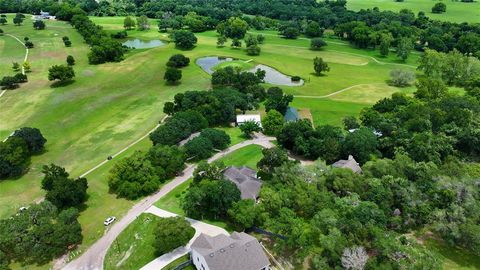 A home in La Grange