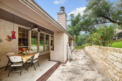 A home in La Grange