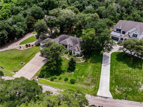 A home in La Grange