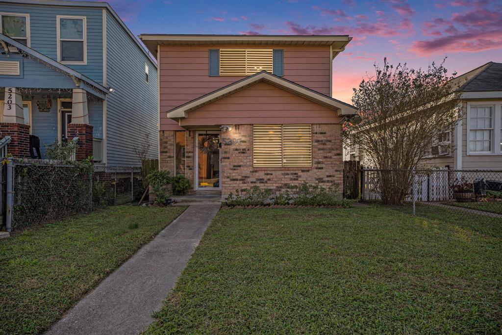 5207 Avenue K, Galveston, Texas image 2