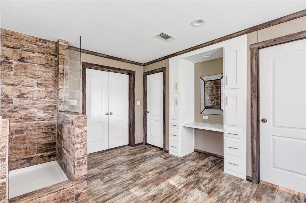 297 County Road 3792, Cleveland, Texas image 16