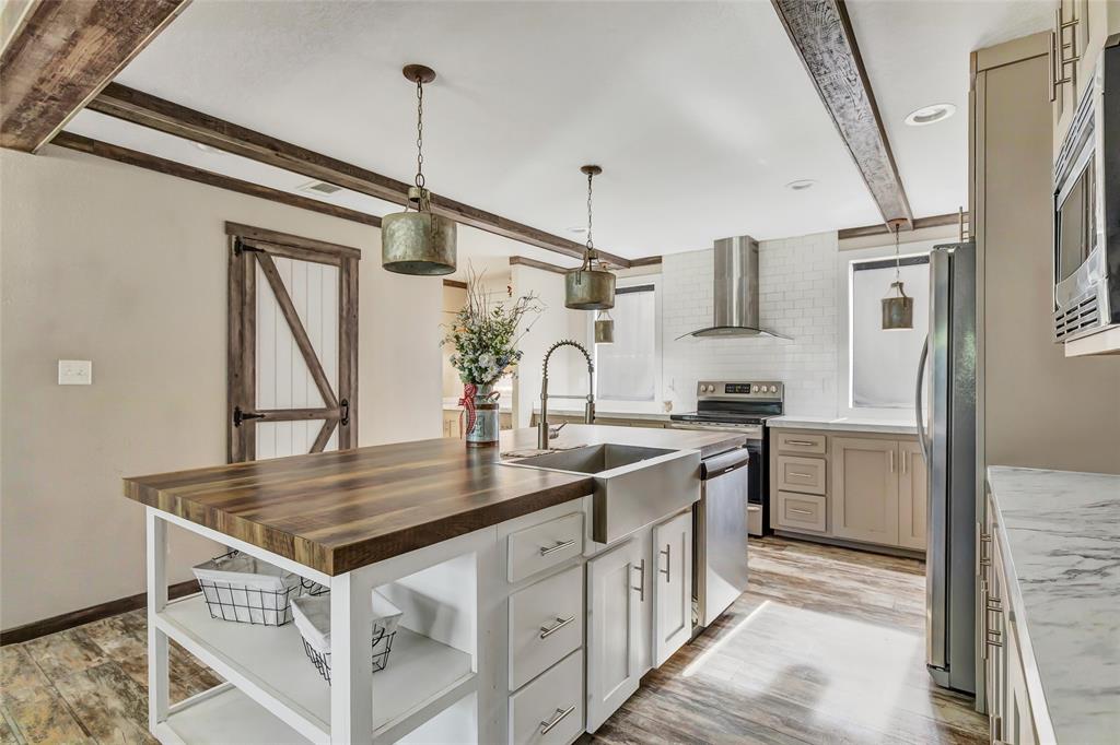 297 County Road 3792, Cleveland, Texas image 4