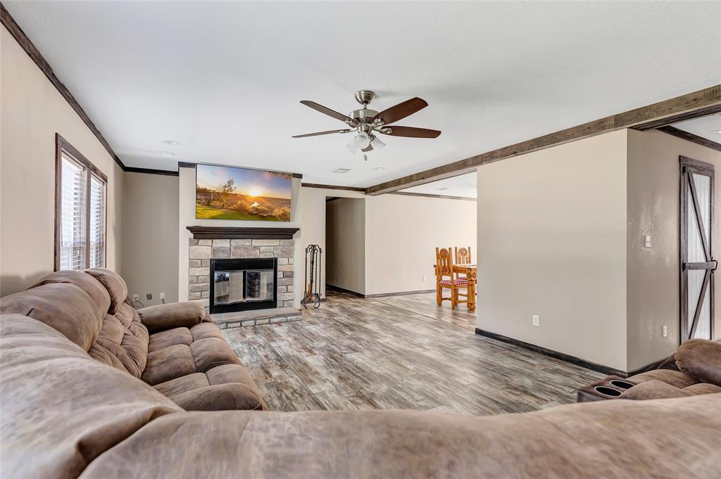 297 County Road 3792, Cleveland, Texas image 5
