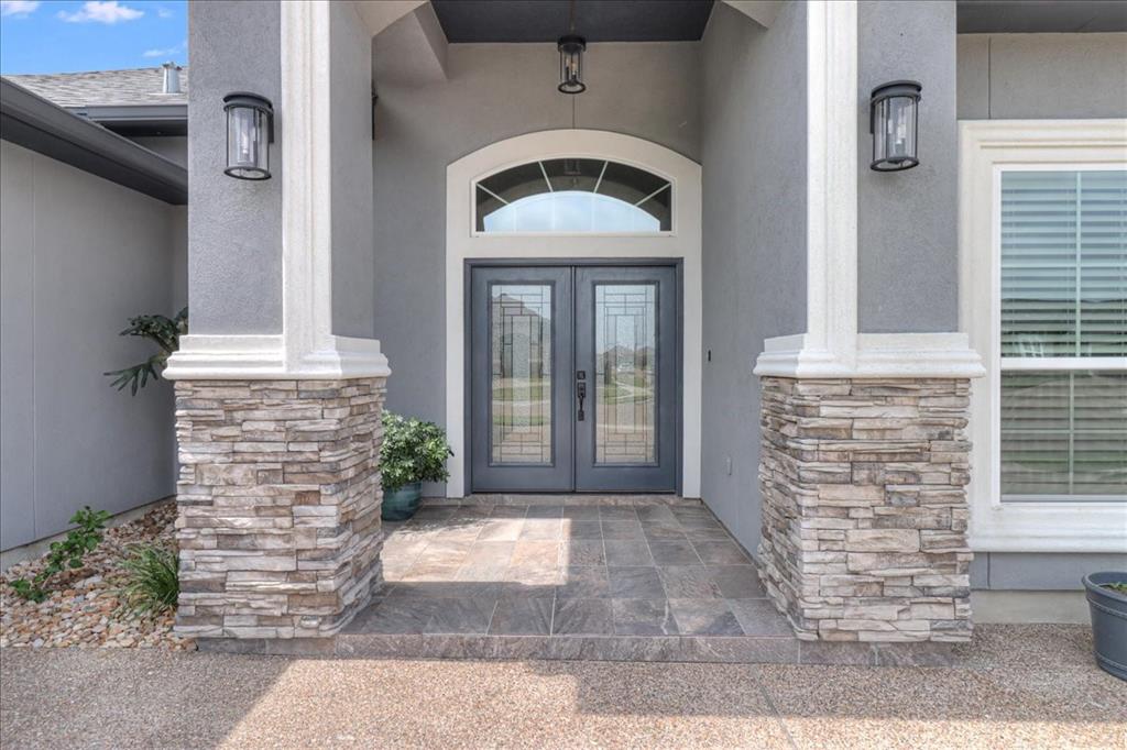 8105 Denali Drive, Corpus Christi, Texas image 6