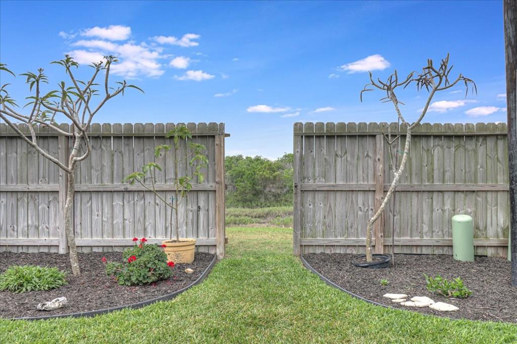 8105 Denali Drive, Corpus Christi, Texas image 34