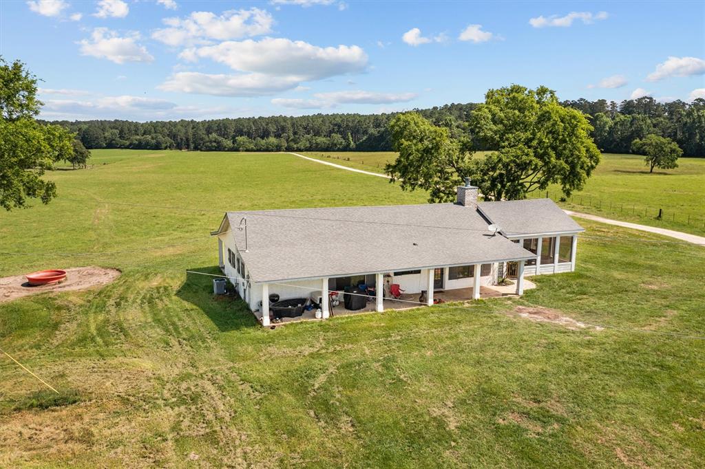 2679 County Road 4140, Crockett, Texas image 23