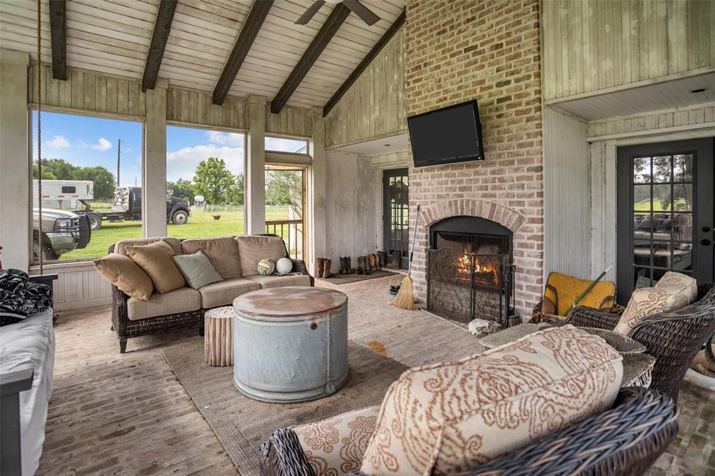 2679 County Road 4140, Crockett, Texas image 18