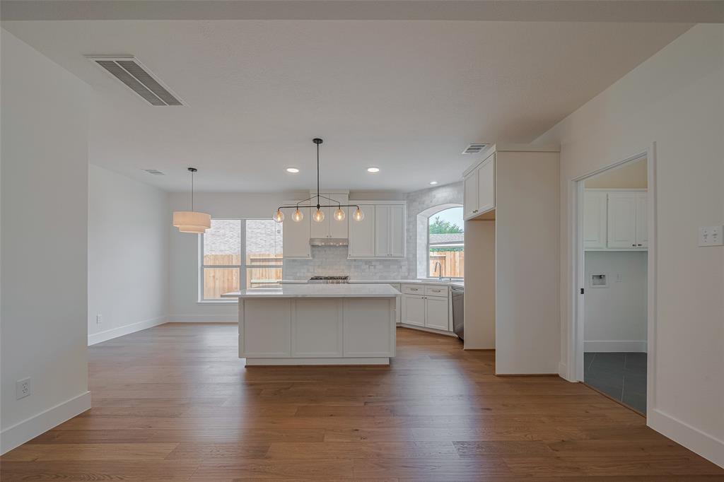 2627 Rosemary Court, Pearland, Texas image 14