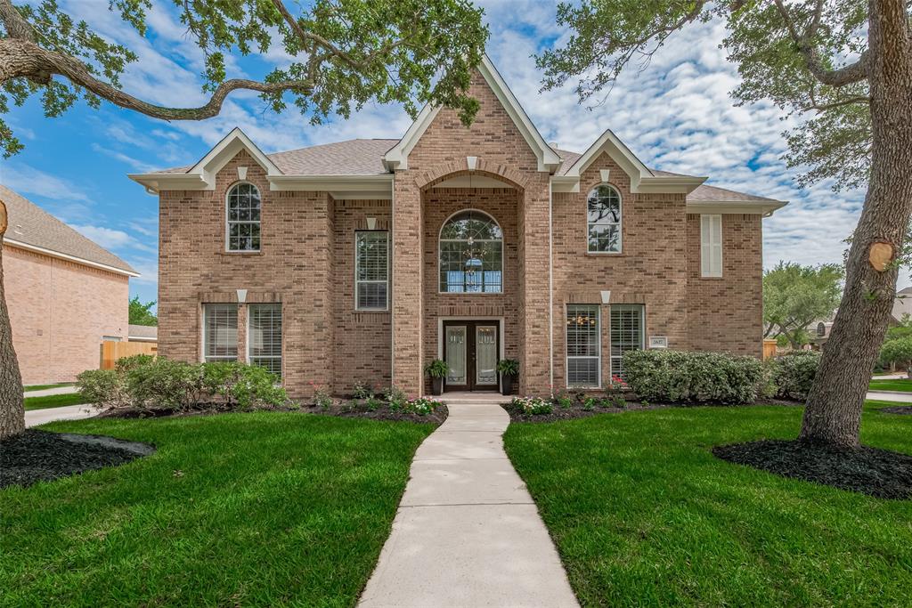 2627 Rosemary Court, Pearland, Texas image 1