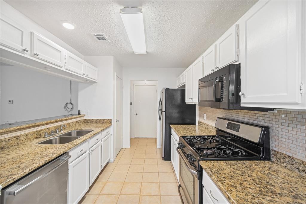 9626 Poynes Drive, Houston, Texas image 7