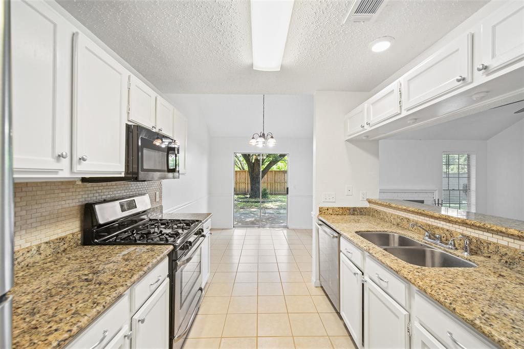 9626 Poynes Drive, Houston, Texas image 9