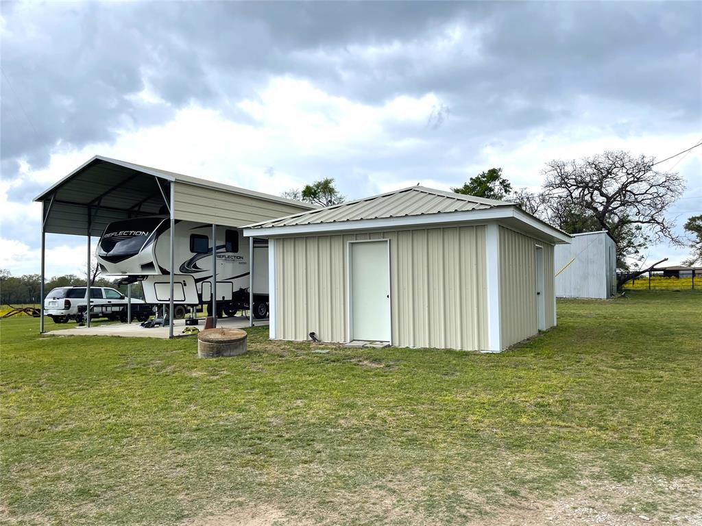 944 Fm 80, Donie, Texas image 36