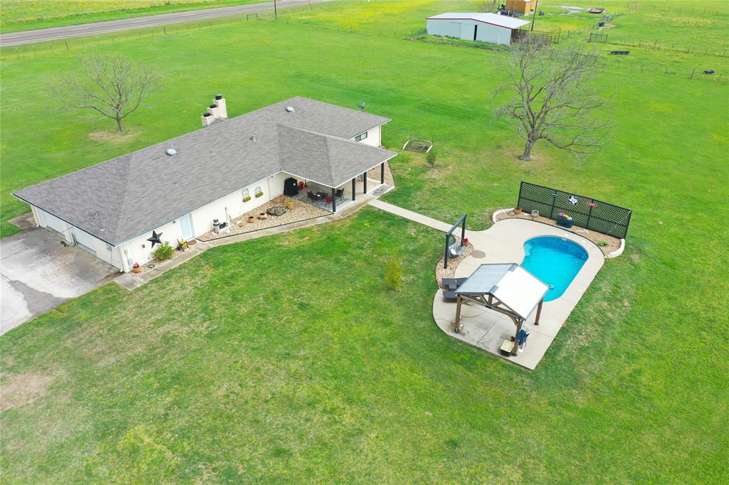 944 Fm 80, Donie, Texas image 33