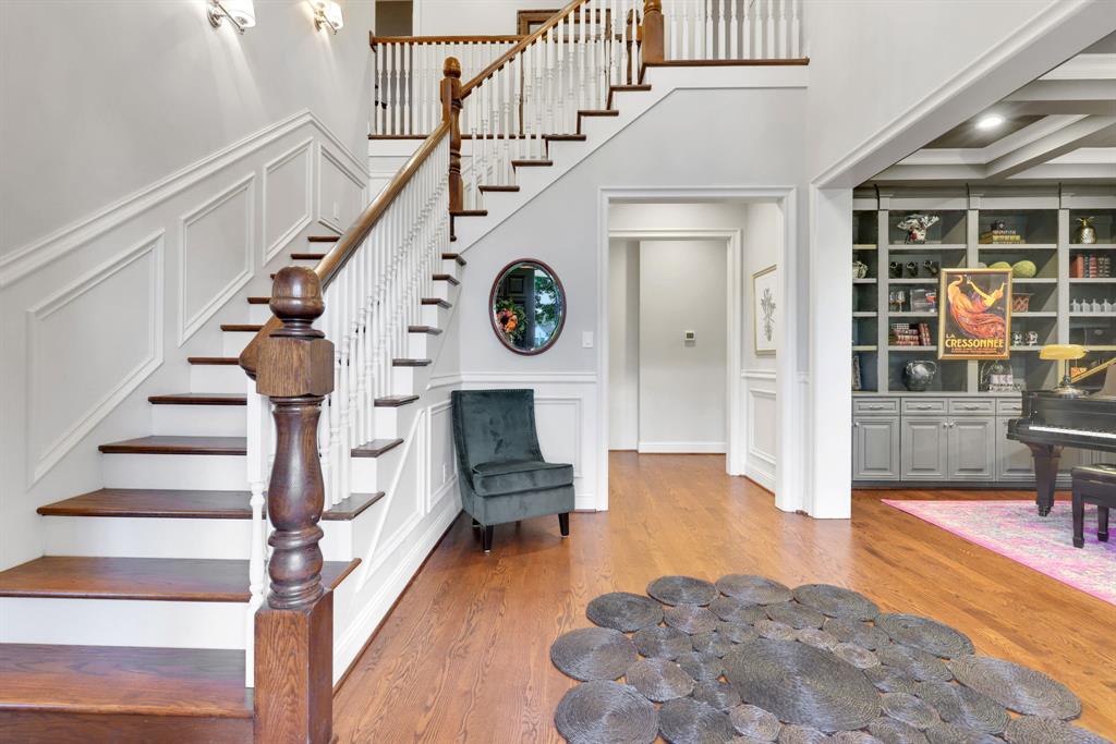 6102 E Balsam Fir Circle