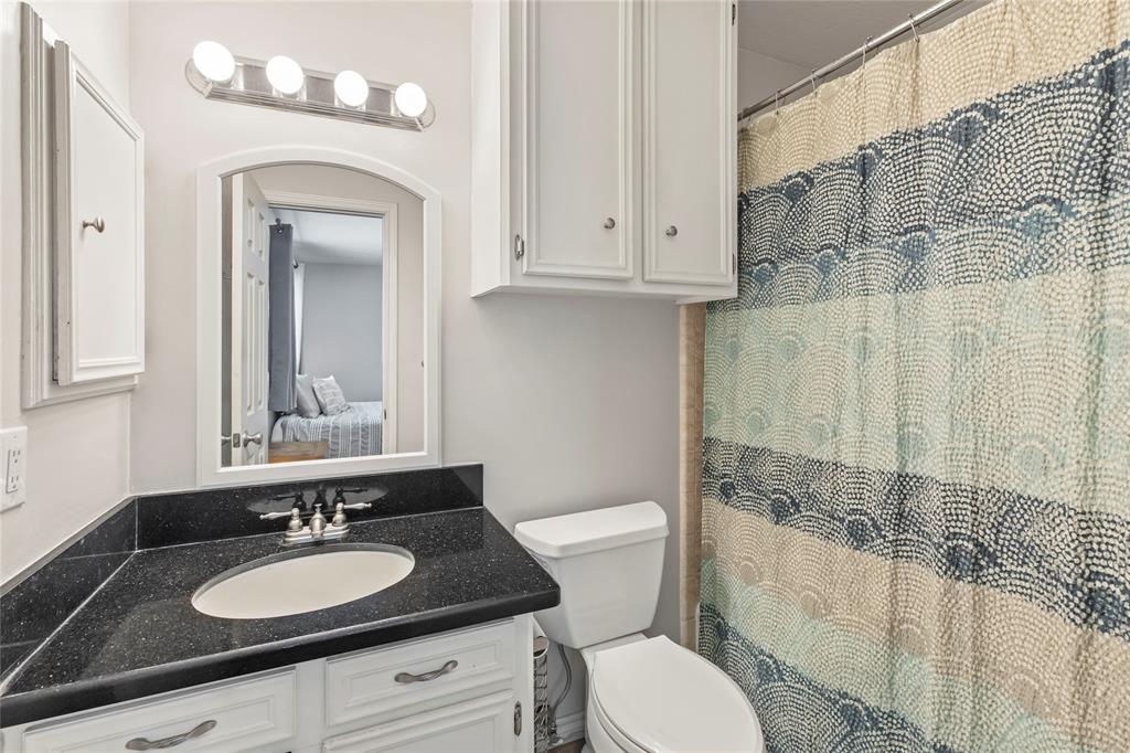4006 Meadowwood Drive, Bryan, Texas image 17