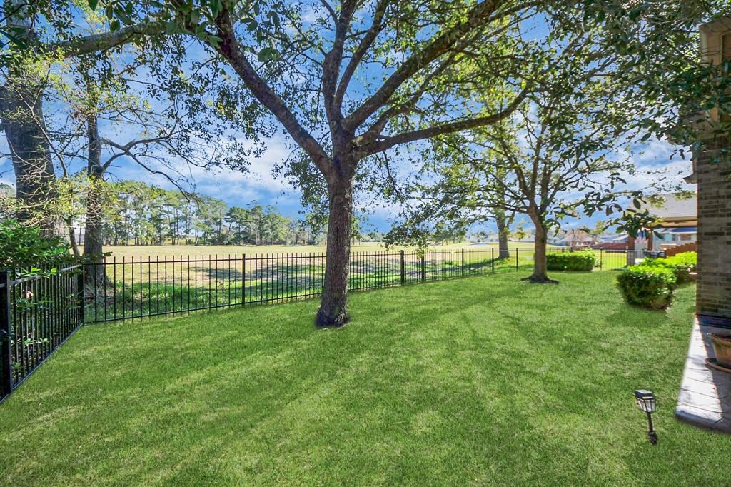 18222 Hampton Hills Drive, Humble, Texas image 36