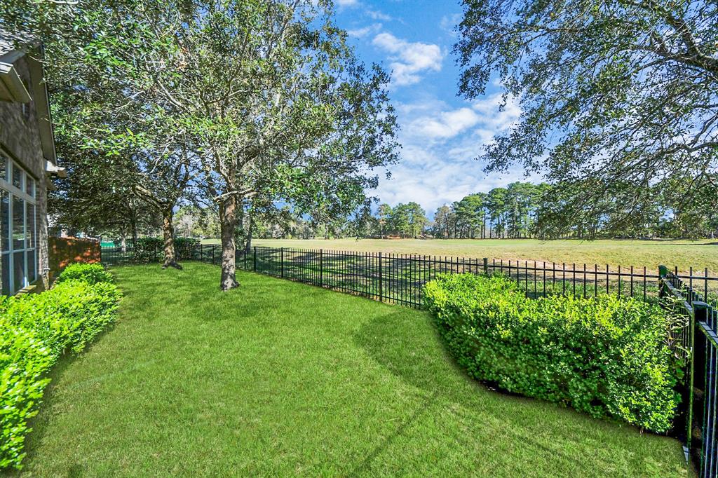18222 Hampton Hills Drive, Humble, Texas image 40