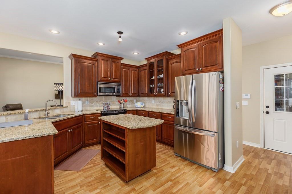 126 Westfield Loop, Lufkin, Texas image 7