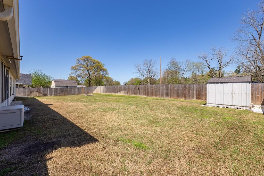 126 Westfield Loop, Lufkin, Texas image 33