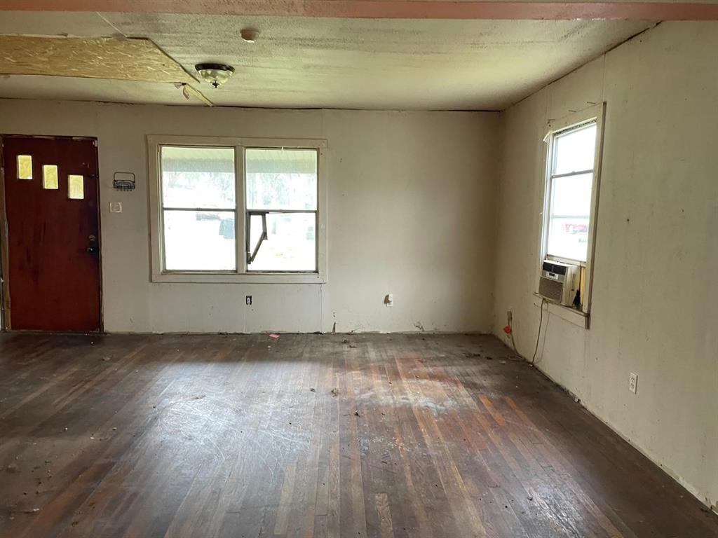 3611 Cedar Street, Damon, Texas image 3