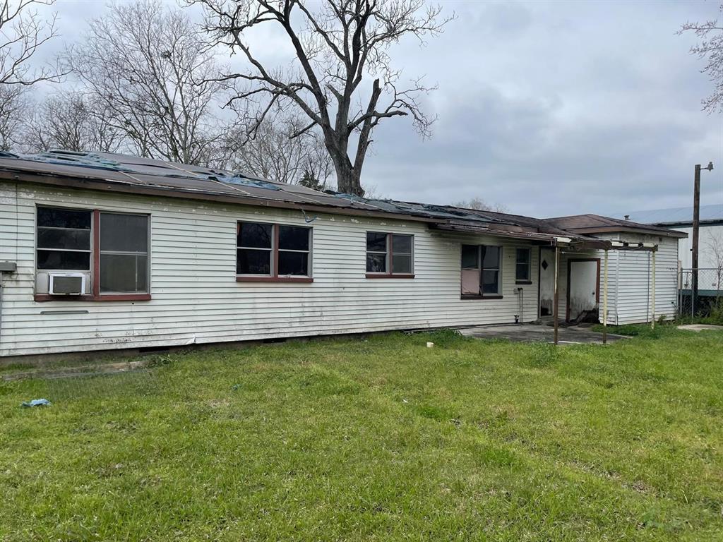 3611 Cedar Street, Damon, Texas image 20