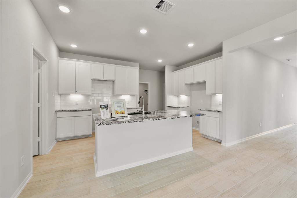 2556 Newport Breeze Drive, Katy, Texas image 14