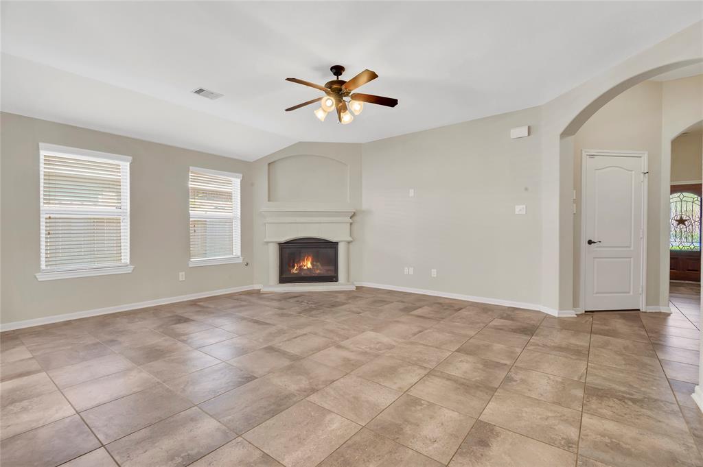 19219 S Cottonwood Green Lane, Cypress, Texas image 13