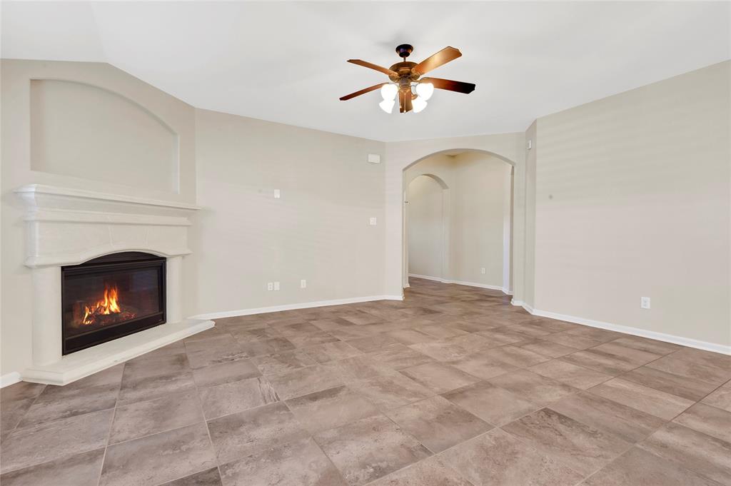 19219 S Cottonwood Green Lane, Cypress, Texas image 12