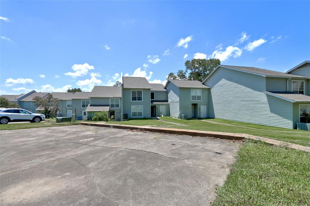 100 Edgewater Drive #31, Livingston, Texas image 8