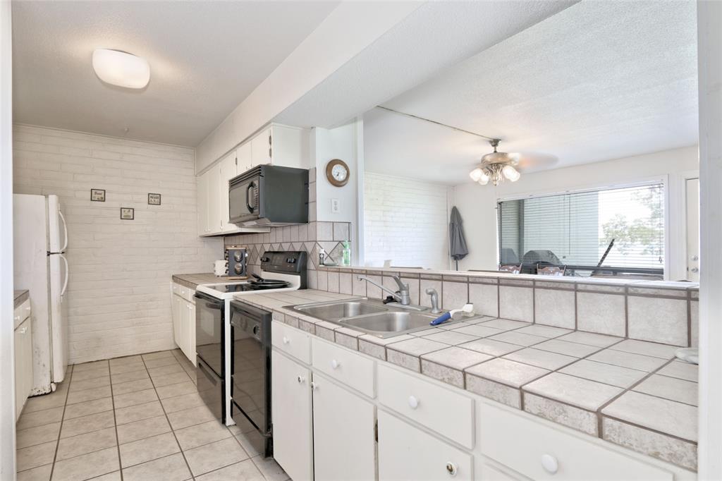 100 Edgewater Drive #31, Livingston, Texas image 17