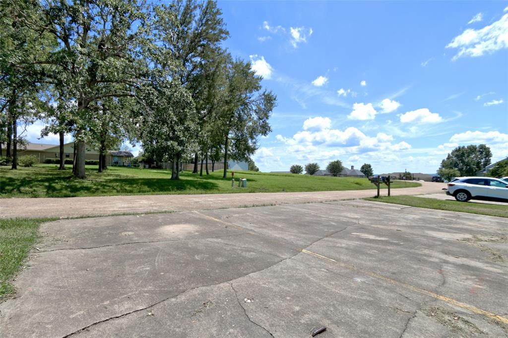 100 Edgewater Drive #31, Livingston, Texas image 9
