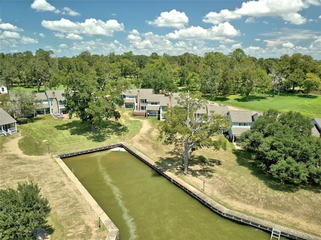 100 Edgewater Drive #31, Livingston, Texas image 2