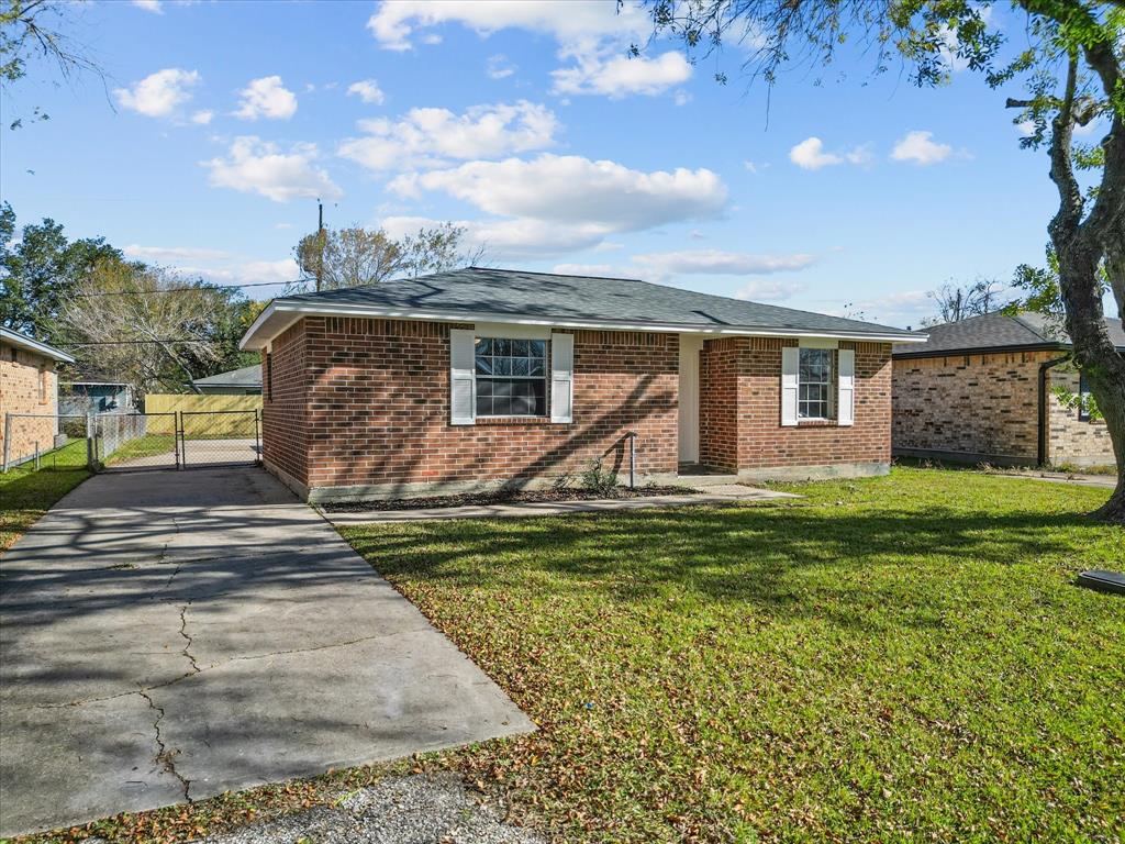 4717 Pine Street, Seabrook, Texas image 1