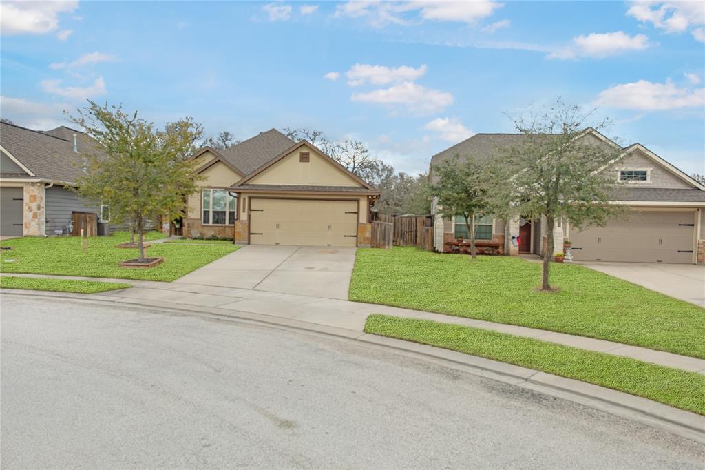 15416 Baker Meadow Loop, College Station, Texas image 2