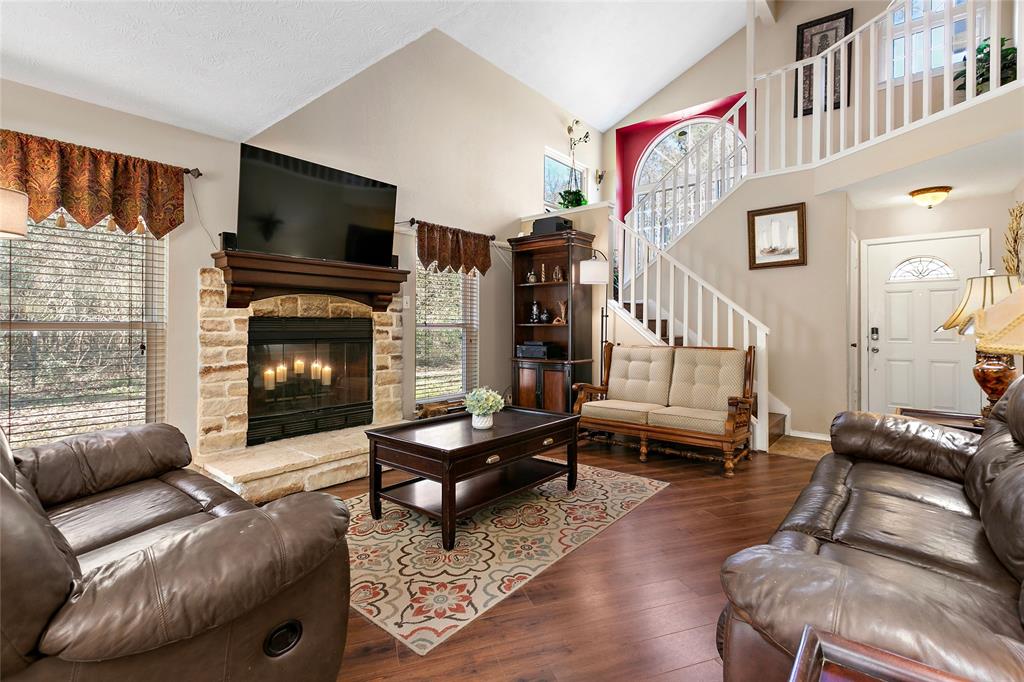 4460 Woodpeckers Grove, Cleveland, Texas image 7