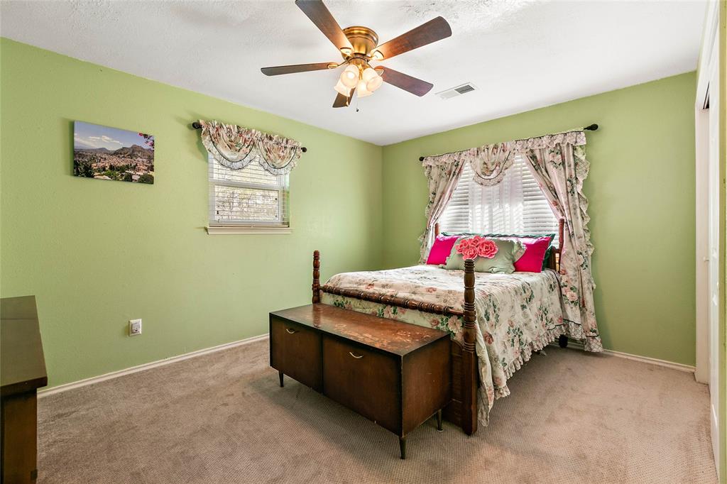 4460 Woodpeckers Grove, Cleveland, Texas image 17