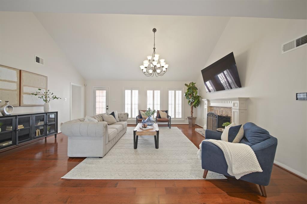 2200 Potomac Drive