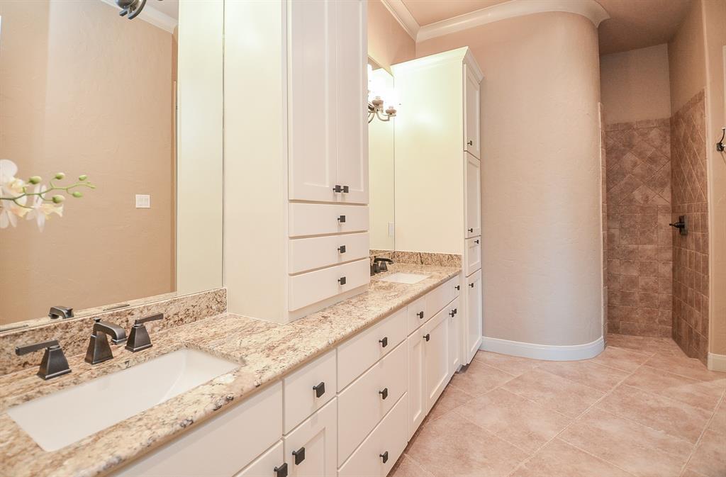 12316 Oak Bend Circle, Conroe, Texas image 32
