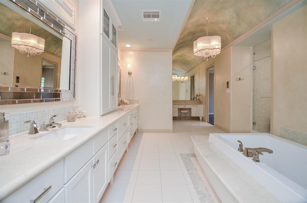 12316 Oak Bend Circle, Conroe, Texas image 17