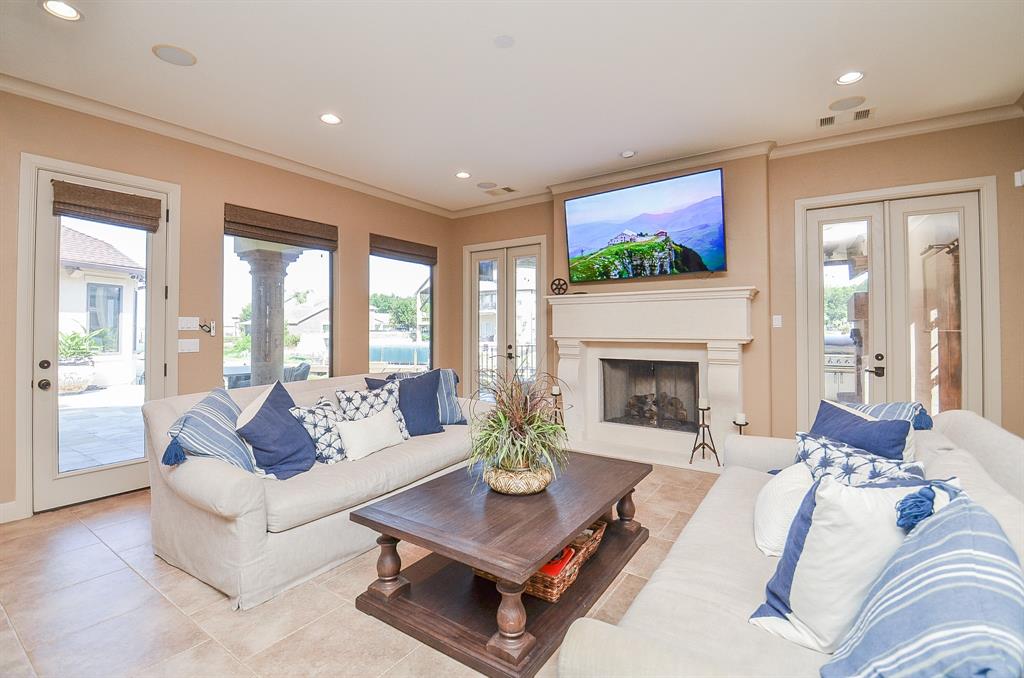 12316 Oak Bend Circle, Conroe, Texas image 8